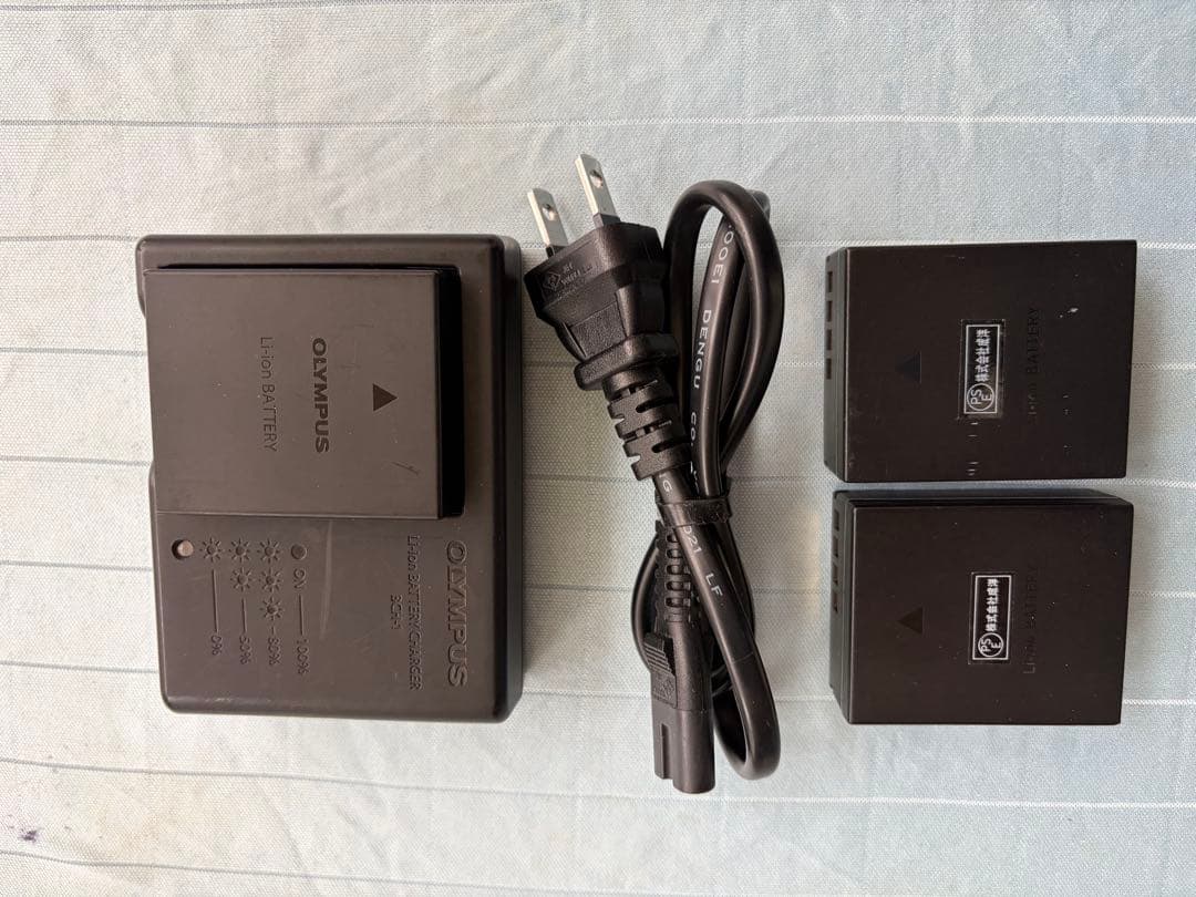 OLYMPUS OM-D E-M1 Mark III ボディー