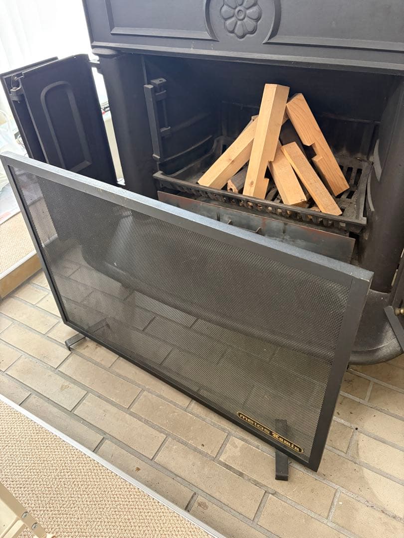 METOS KAMIN 薪ストーブ 鋳物製（札幌市にて直接引取限定）