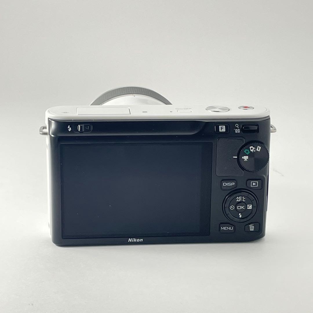 【極上美品・返品保証】Nikon1 J1ホワイト レンズキット