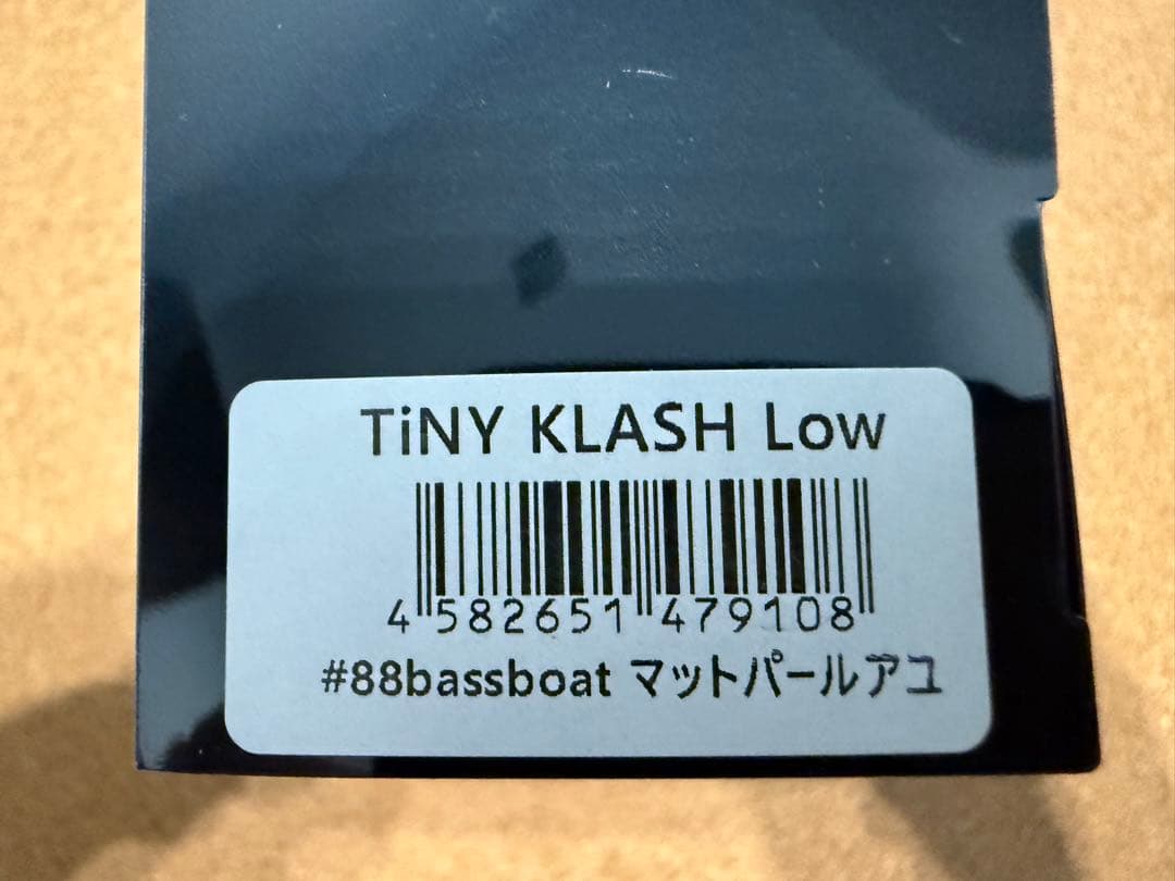 タイニークラッシュ　TiNY KLASH Low DRT マットパールアユ