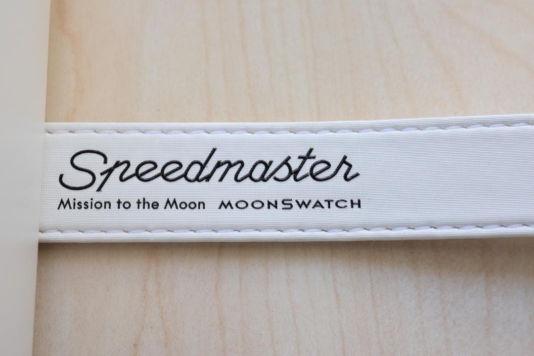 OMEGA X swatch®︎ MoonSwatch スヌーピーコラボ