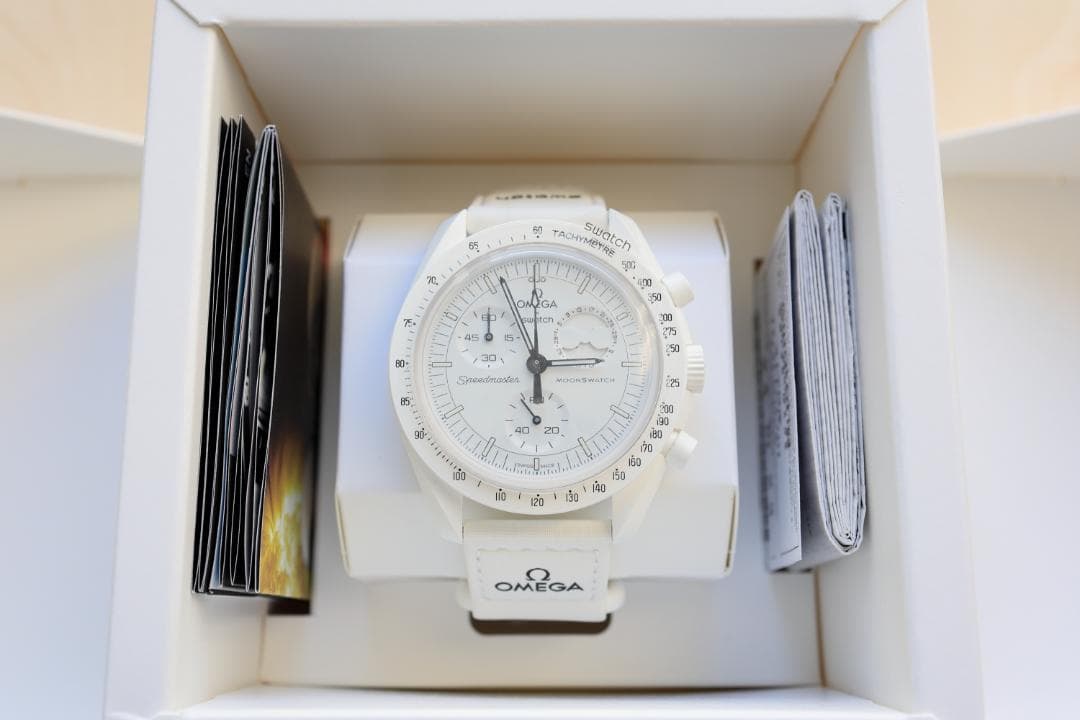 OMEGA X swatch®︎ MoonSwatch スヌーピーコラボ