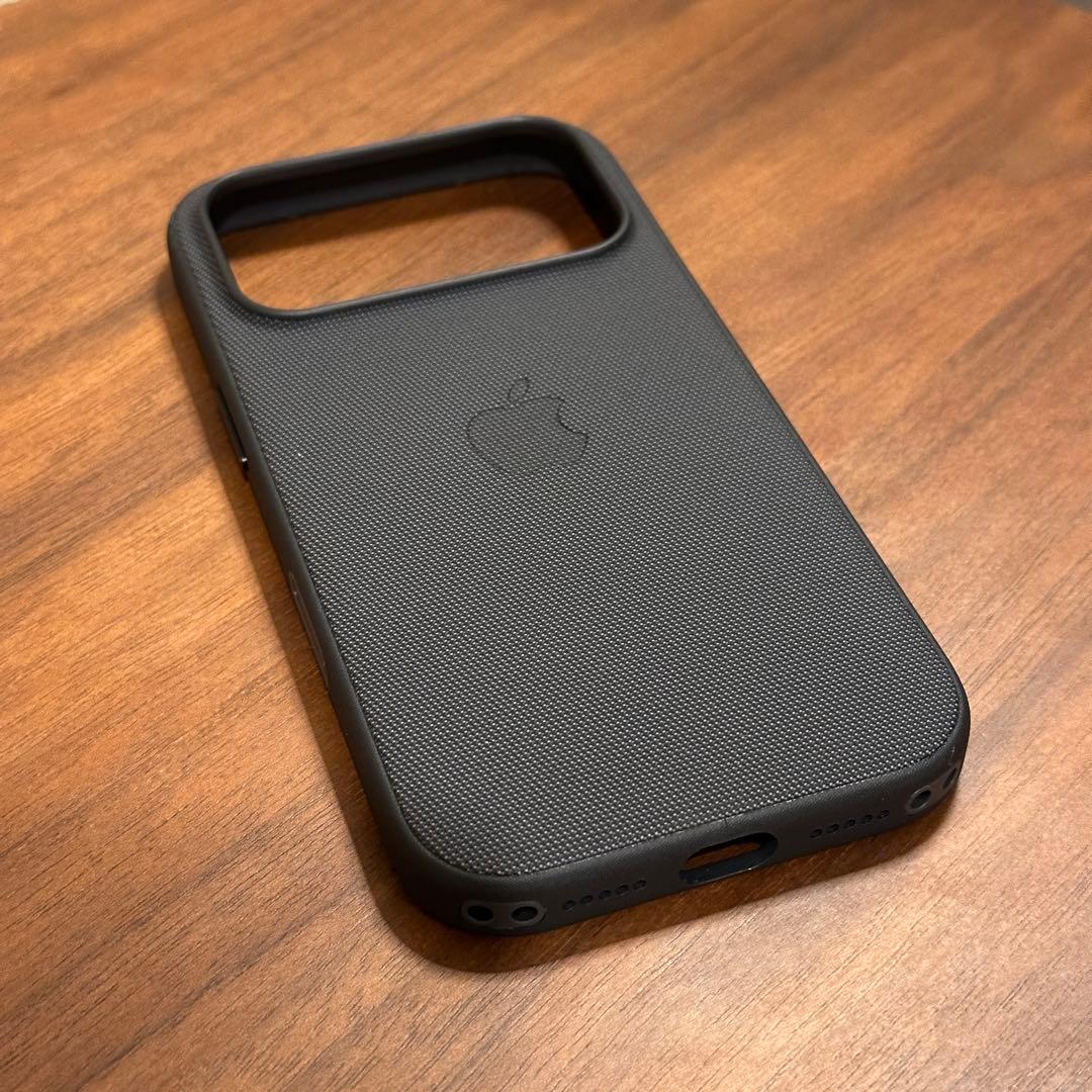 【美品中古】iPhone 17 Proテックウーブンケース「ブラック」Apple