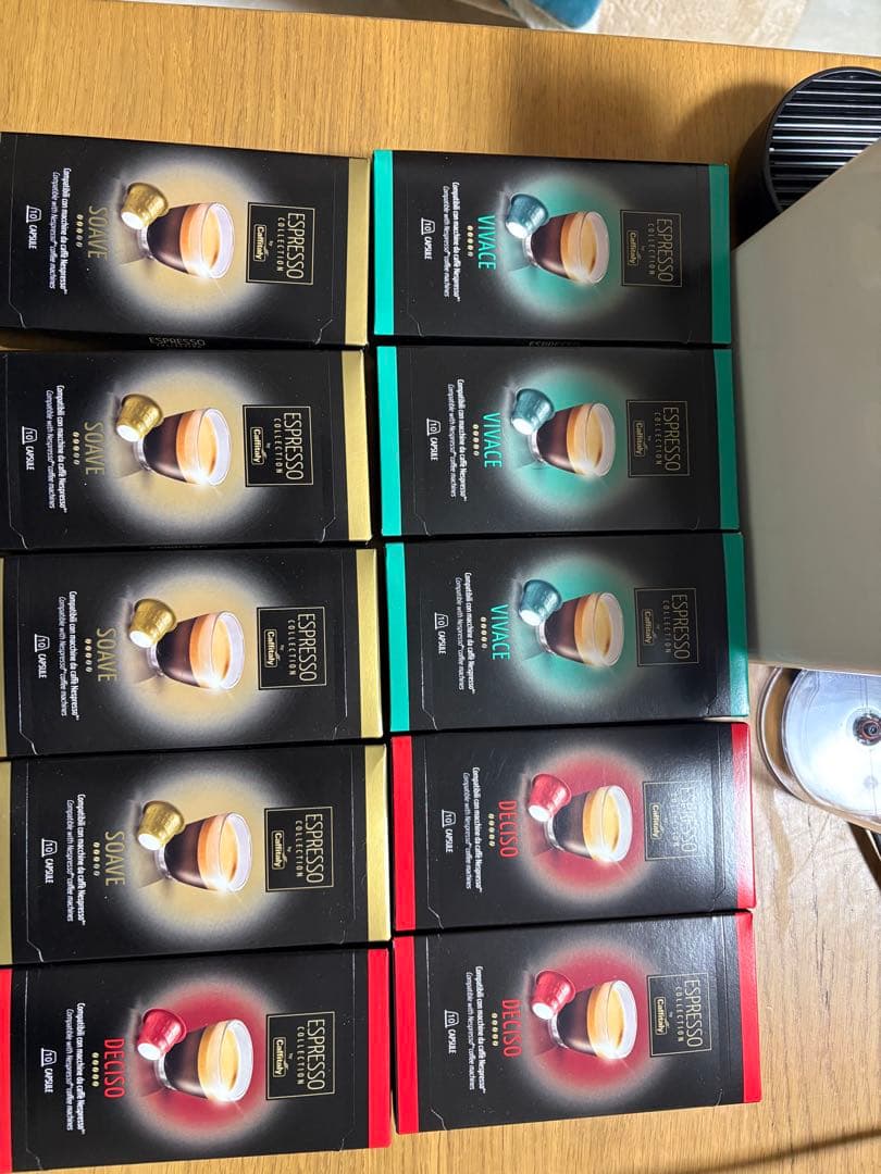 ネスプレッソ カプセル式 コーヒーメーカー エッセンサ ミニ 2025年製