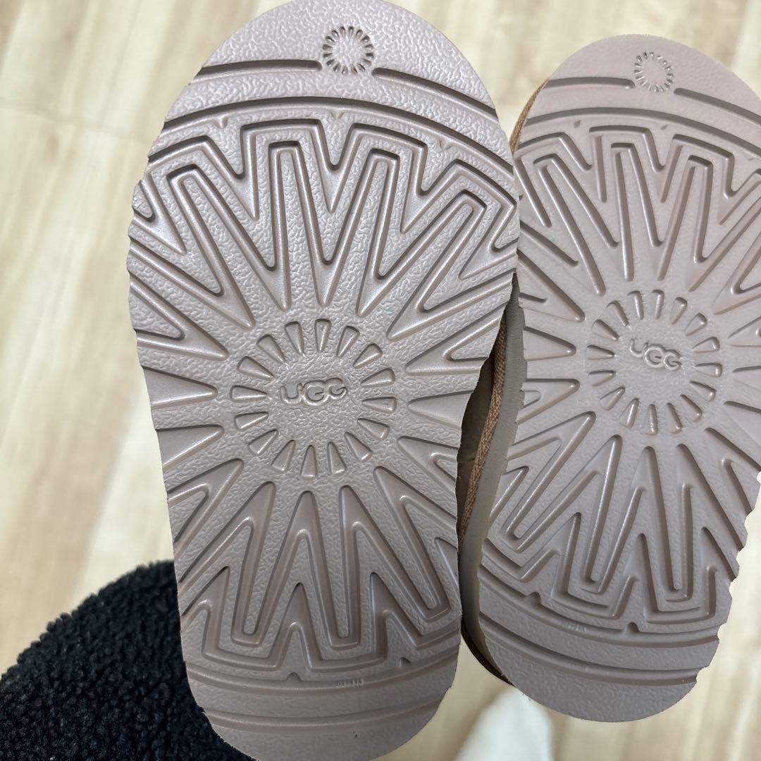 新品 未使用 UGG ブラウン ショートブーツ