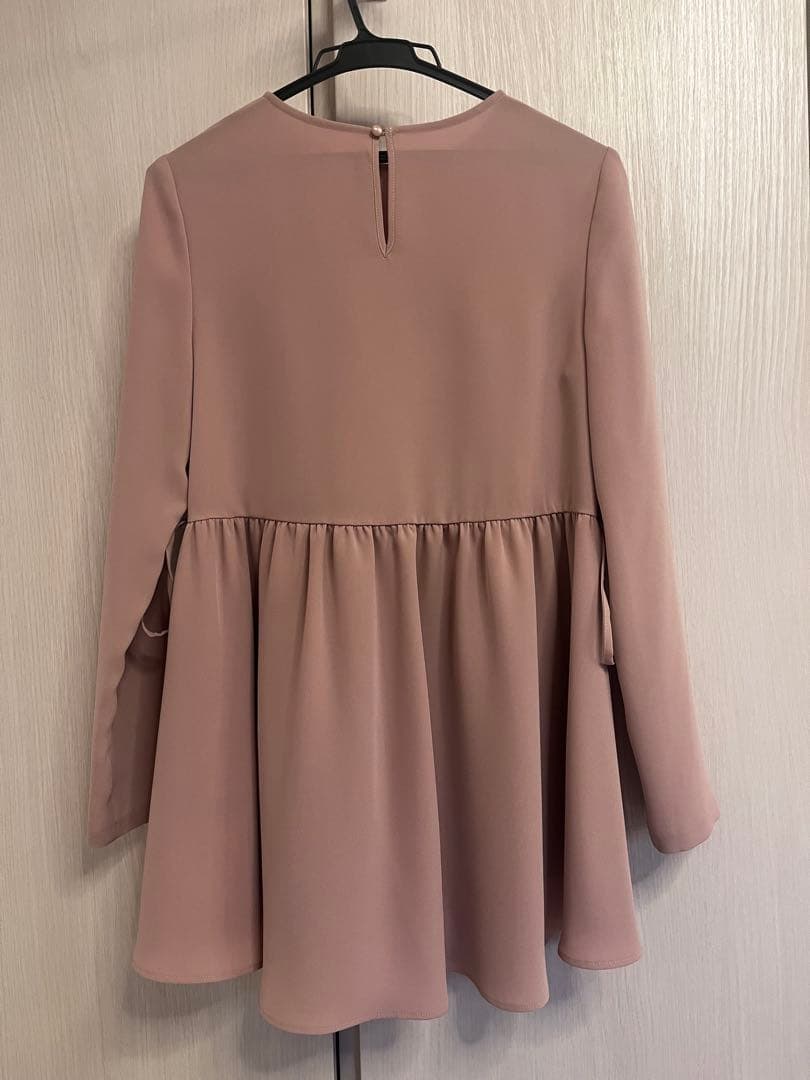 【新品未使用】アベニールエトワール　サイドリボンギャザー切替ブラウス　34