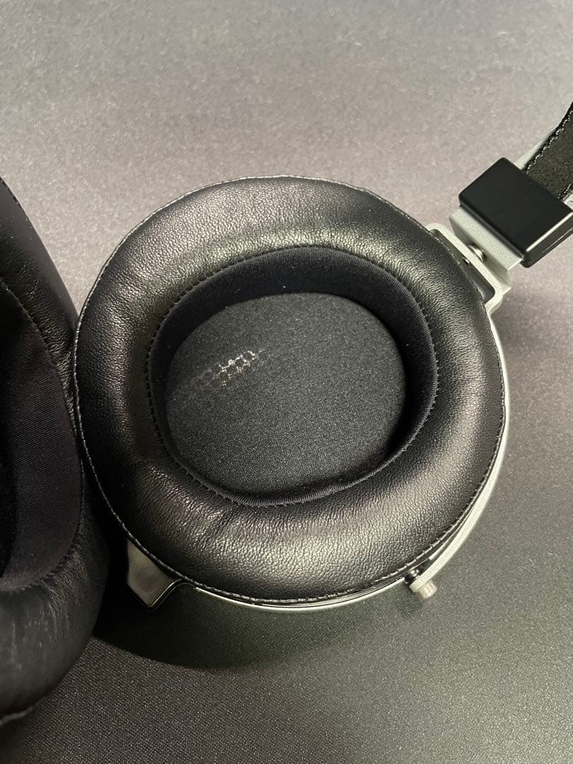 MOONDROP COSMO 水月雨　大都会