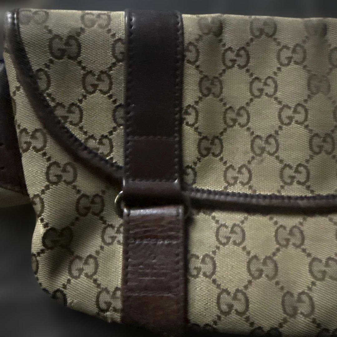 GUCCI ウエストバッグ　GG キャンバス　ベージュ　ブラウン