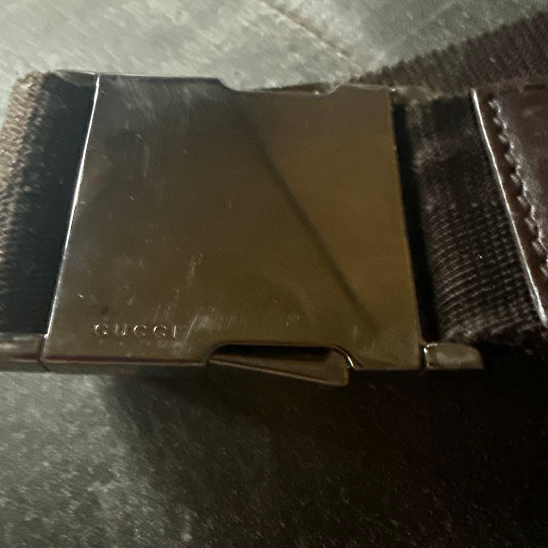 GUCCI ウエストバッグ　GG キャンバス　ベージュ　ブラウン
