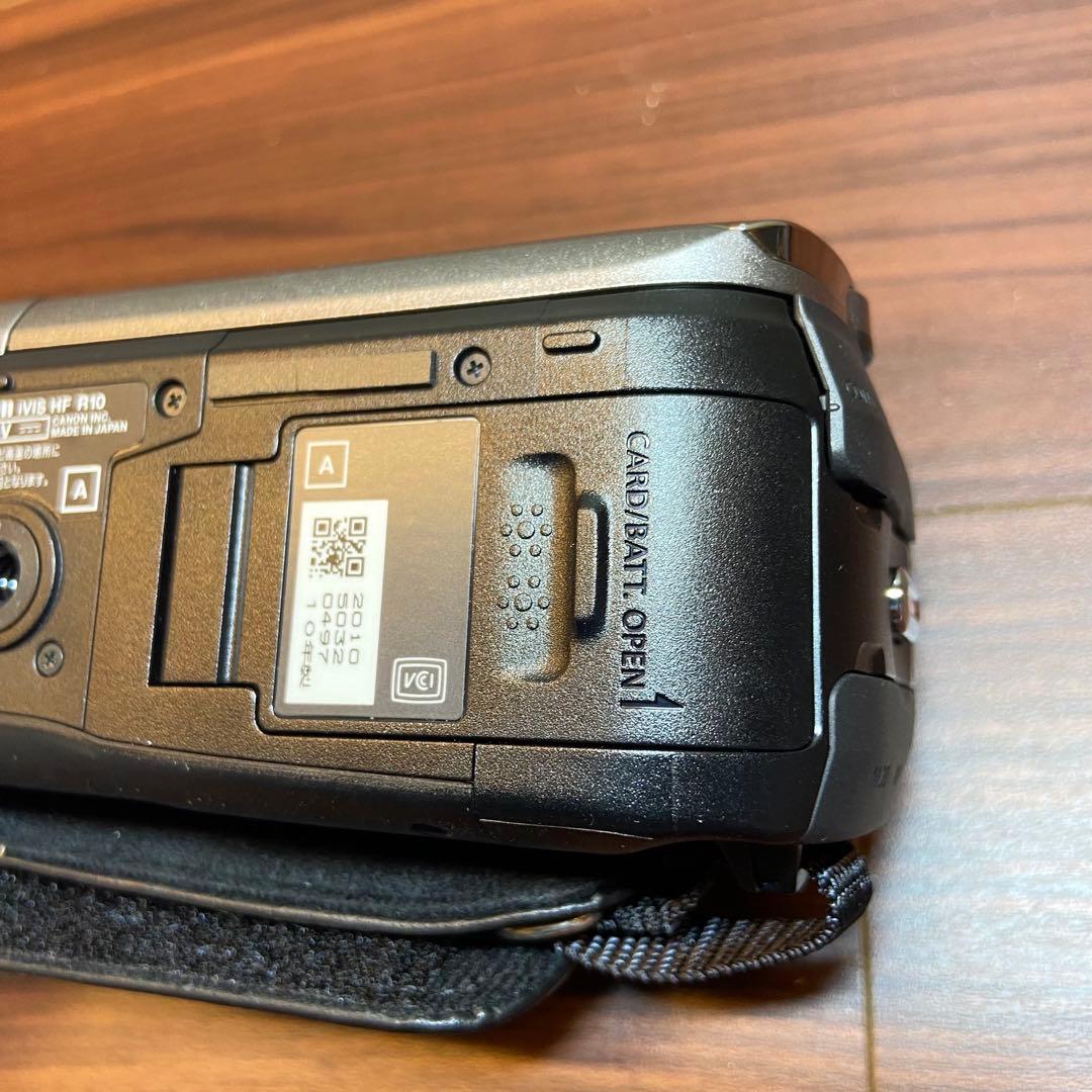 Canon デジタルビデオカメラ iVIS HF R10 ほぼ新品 3462