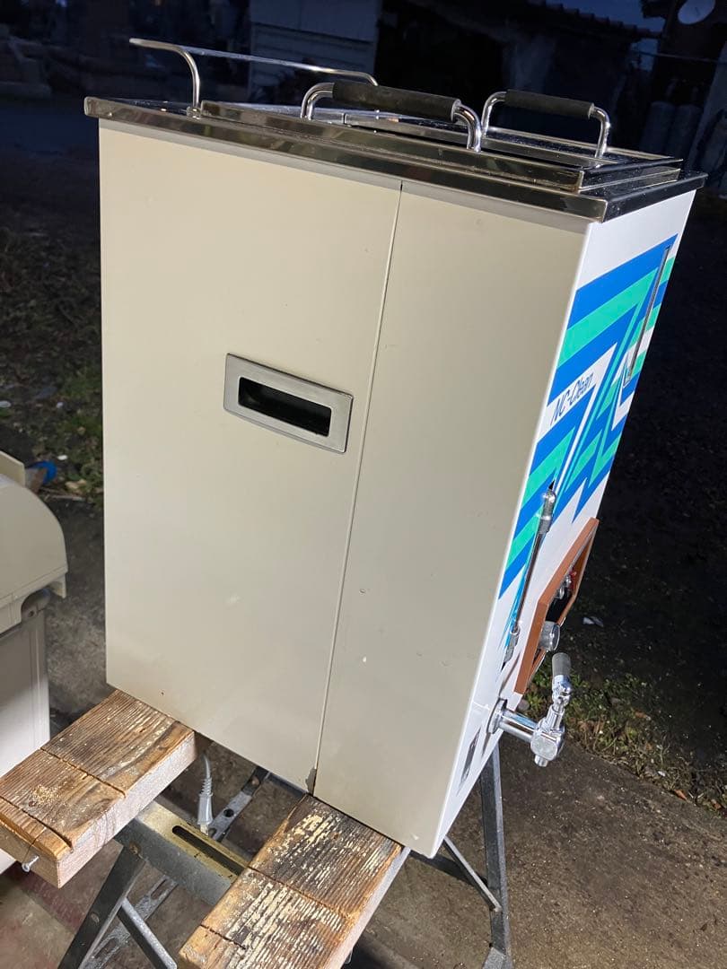 日鈑工業　タオルスチーマー　理容　プロ用