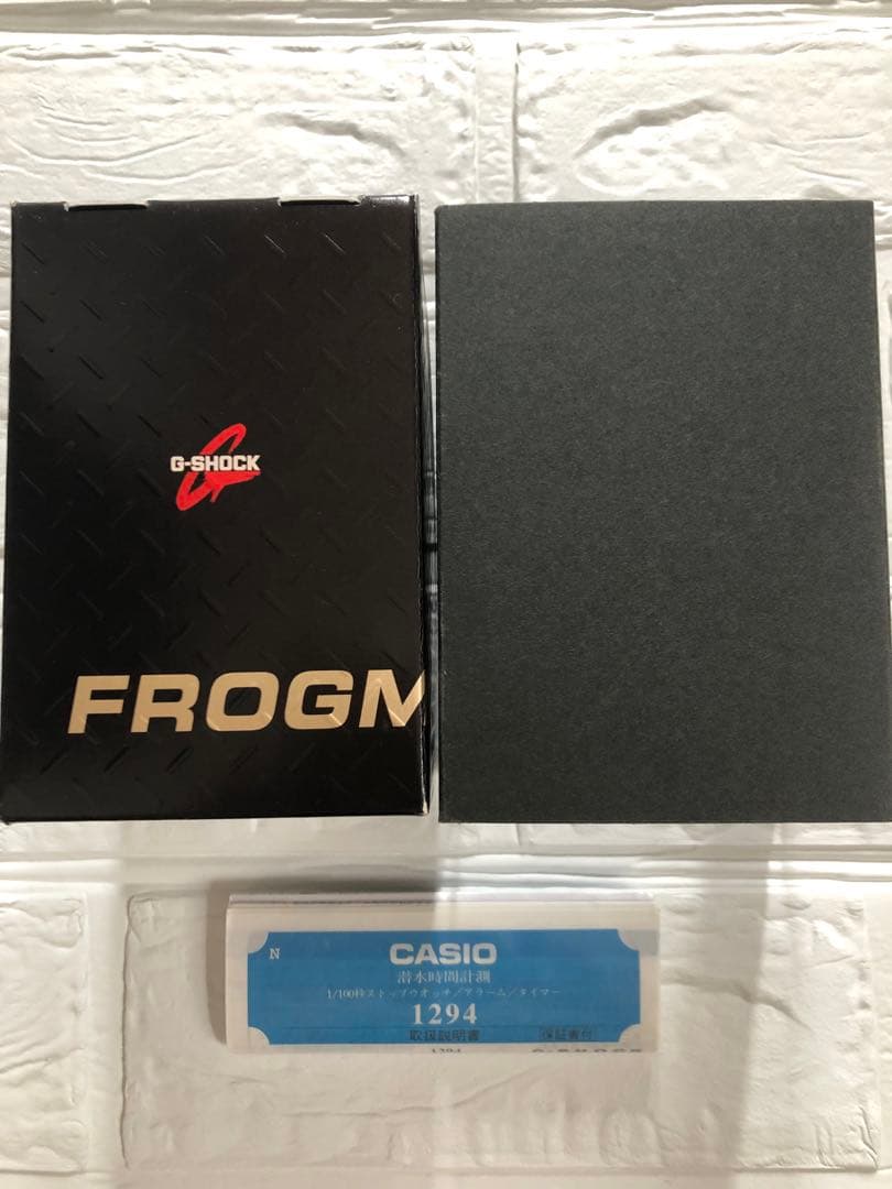 G-SHOCK FROGMAN '99 黒金蛙8200BU-9AT おまけ付き