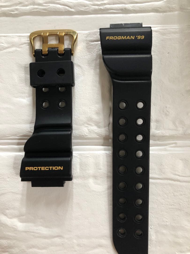 G-SHOCK FROGMAN '99 黒金蛙8200BU-9AT おまけ付き