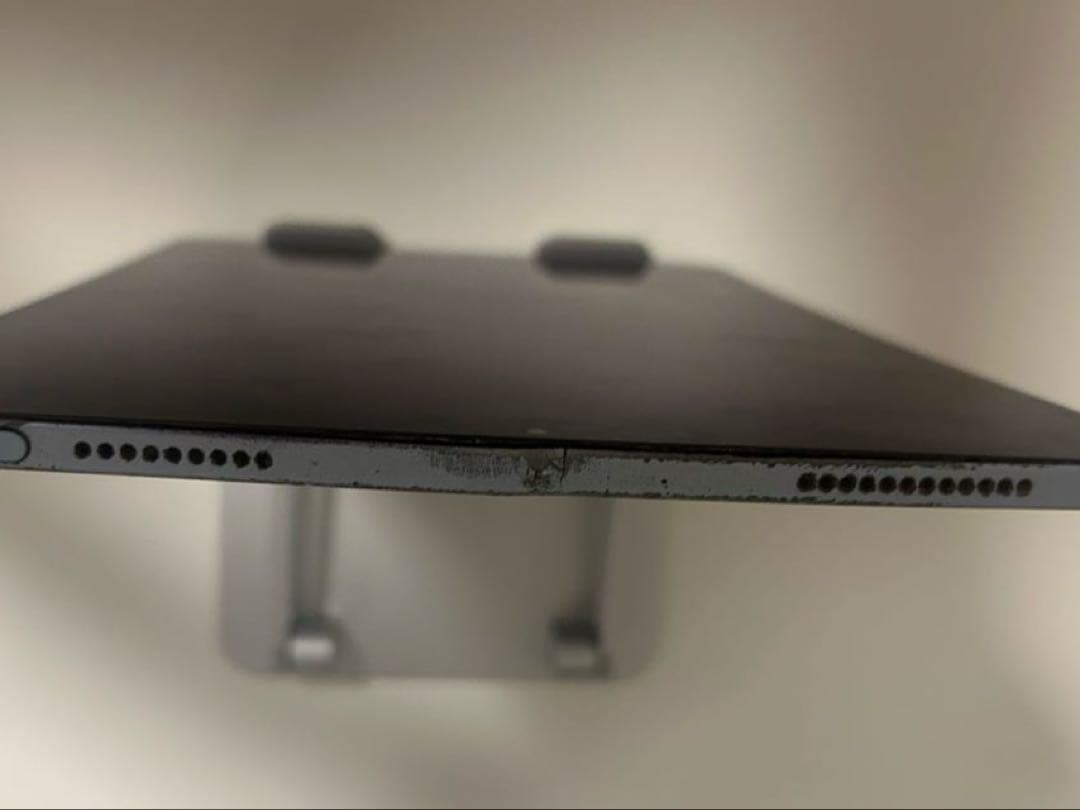 iPad Air4（第4世代）Wi-Fiモデル　ジャンク品