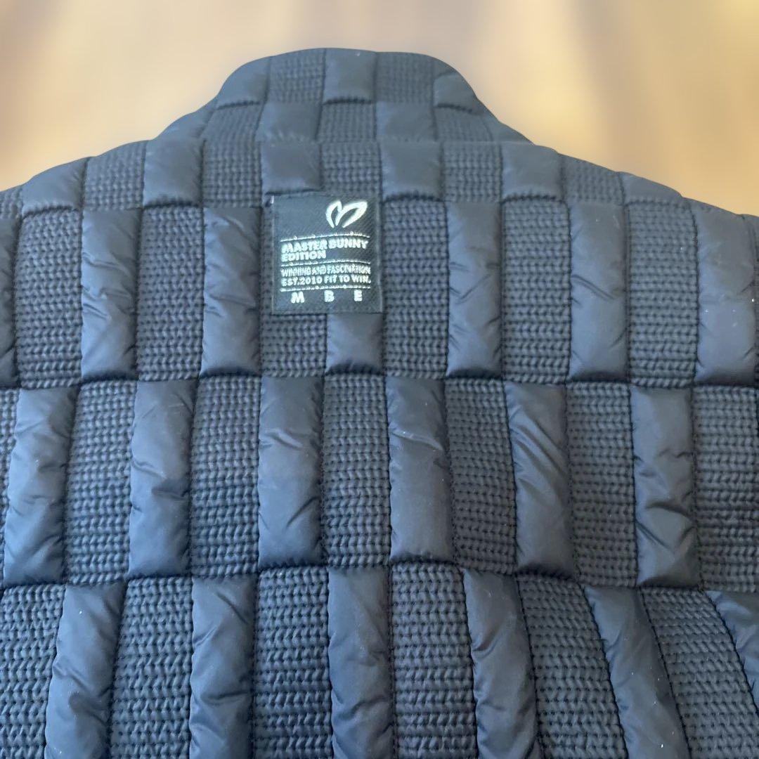 MASTER BUNNY EDITION ブラック ベスト　サイズ4