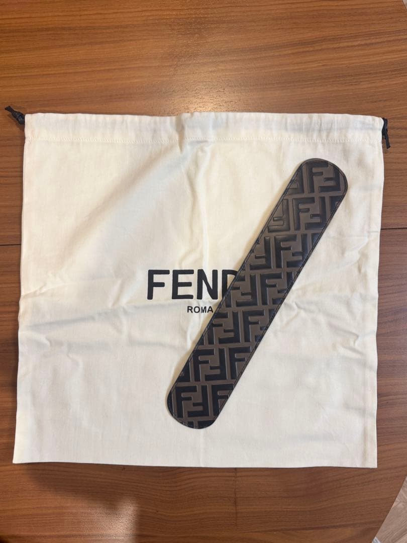 FENDI ショルダーストラップパット　ズッカ柄
