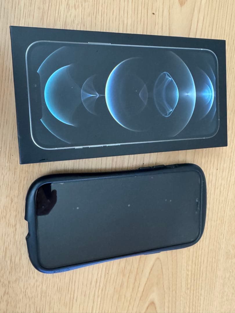 iPhone12 pro max 128ギガ　美品　iFaceカバーおまけ