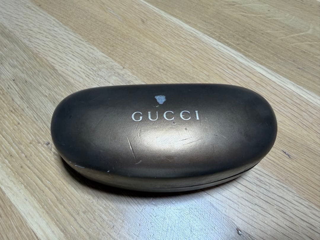 GUCCI ダークレッド ラウンド型サングラス