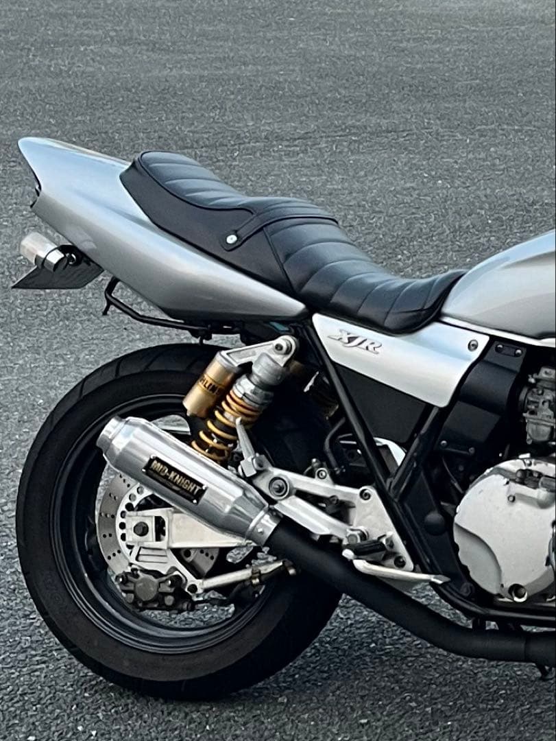 美品　XJR400R タックロールシート