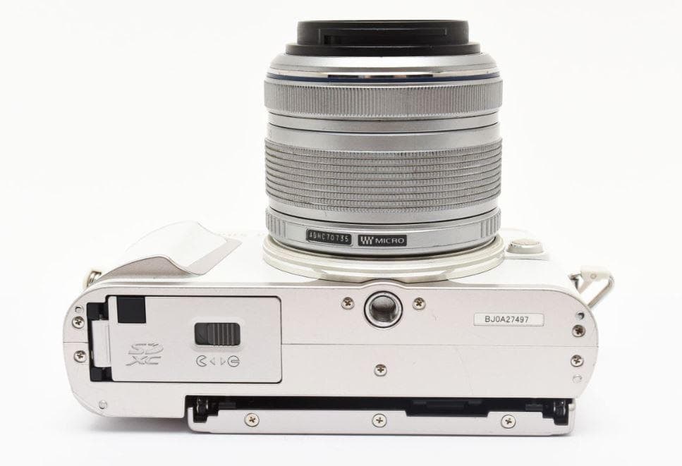 スマホ転送✨ OLYMPUS PEN E‑PL9 ホワイト ミラーレス 一眼レフ