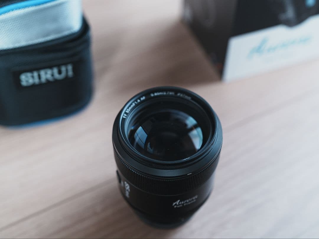 SIRUI Aurora 85mm f1.4 単焦点レンズ eマウント