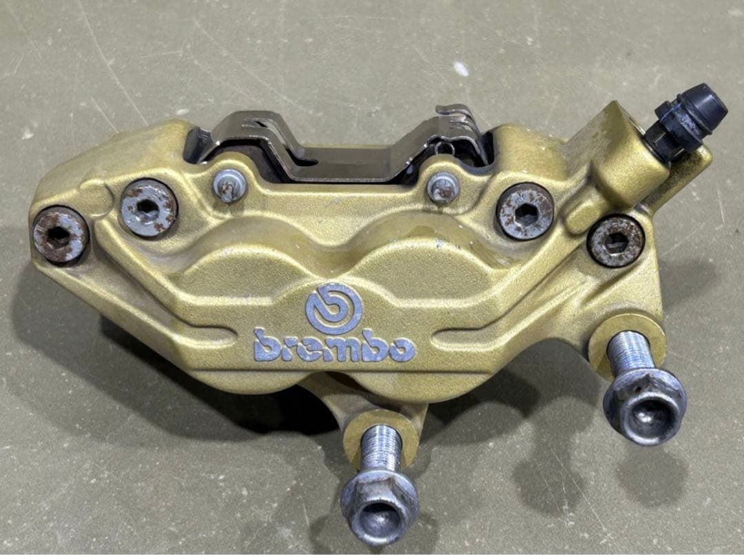 人気ブランド　NC31 ブレンボキャリパー