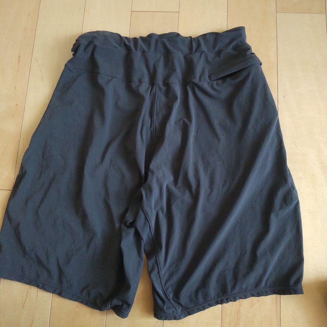 ellesse メンズ　テニスウェア上下セット　ブラック　グレー　L