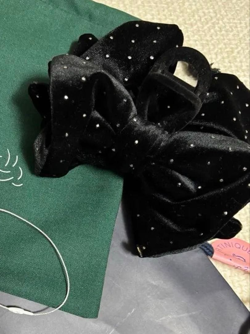 トレス　TRESSE ヘアクリップ【新品同様】お値下げしました