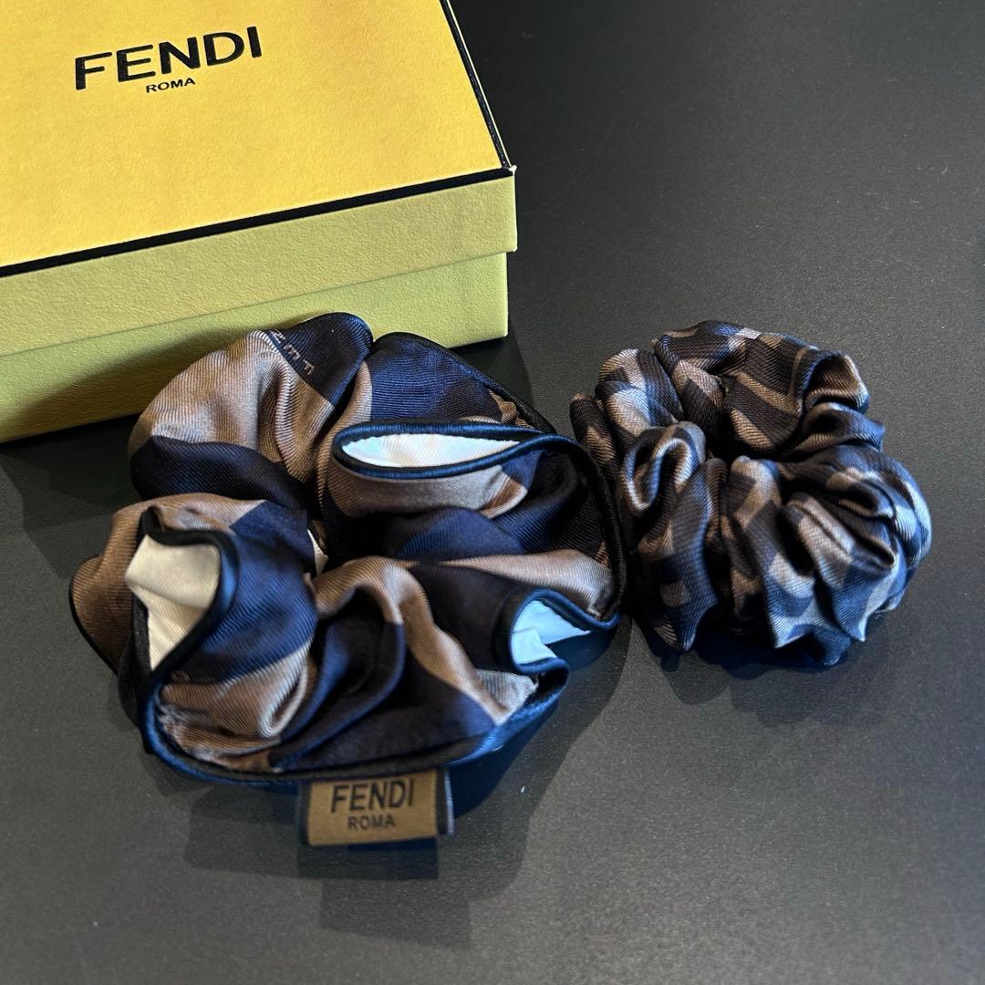 FENDI フェンディ 美品 シュシュ 2点セット