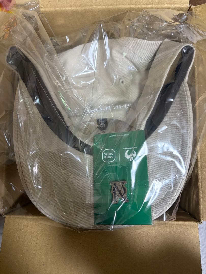 スニダン×Mrs. GREEN APPLE×NEW ERA コラボ　ピンズ付き