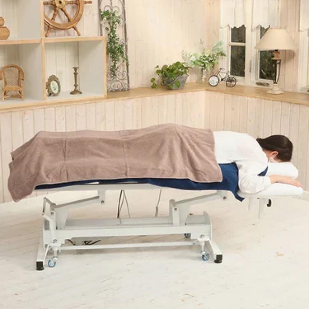 M*様 電動 エステベット