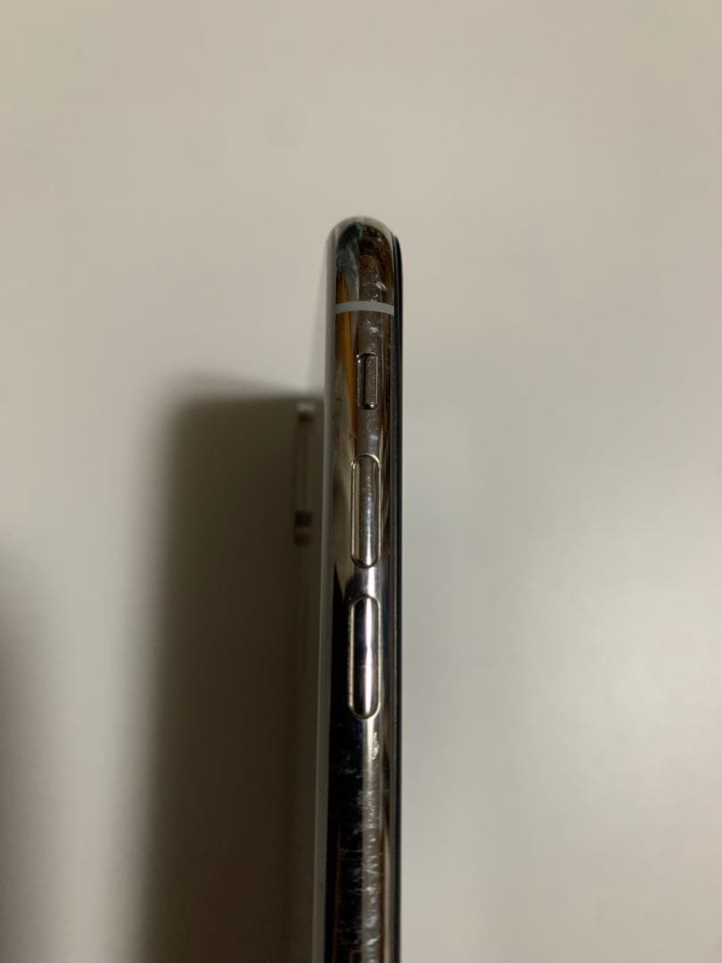 iPhoneXS 本体 ジャンク品　シルバー　SIMフリー iPhonexs