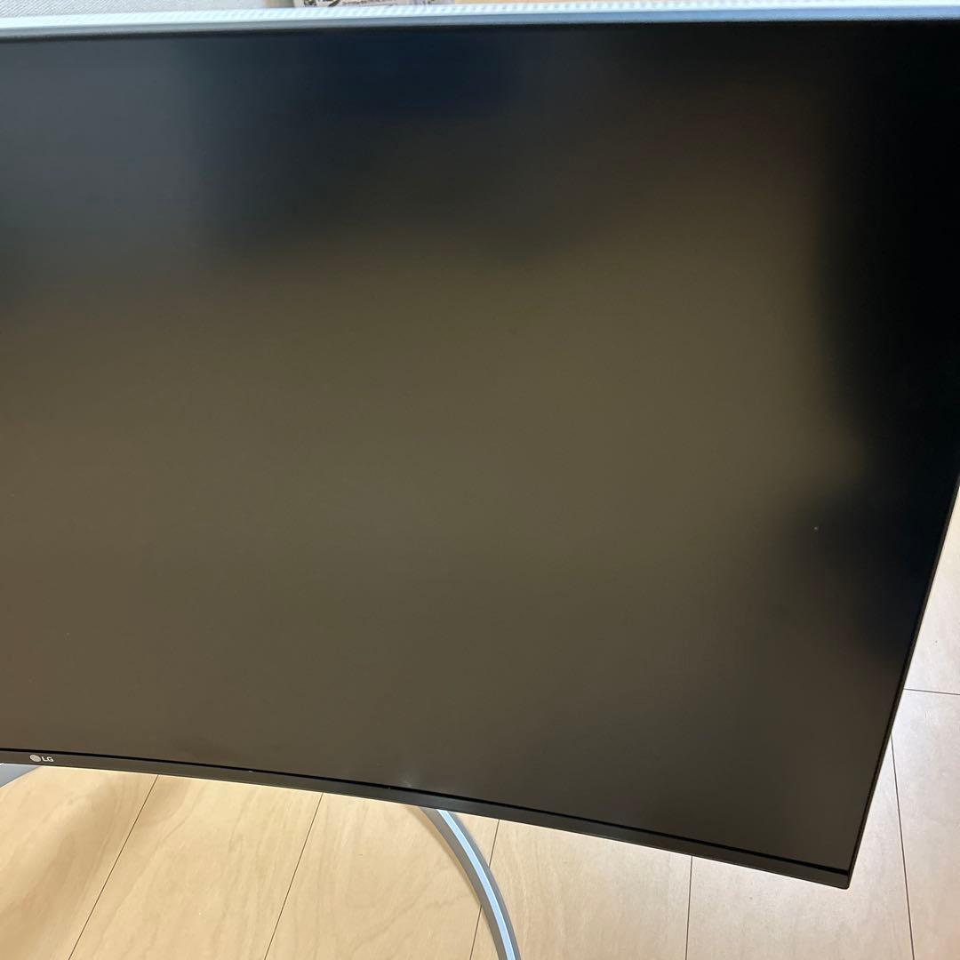 LG製40インチウルトラワイド曲面ディスプレイ 40WP95C-W