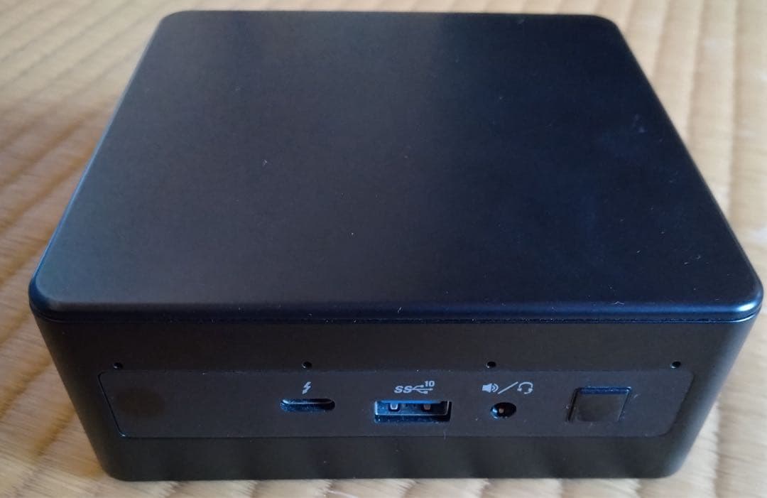 第11世代 Intel NUC ミニPC (i5-1135G7搭載)