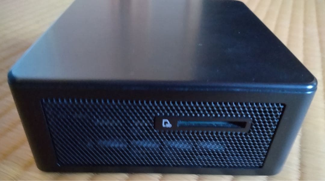 第11世代 Intel NUC ミニPC (i5-1135G7搭載)