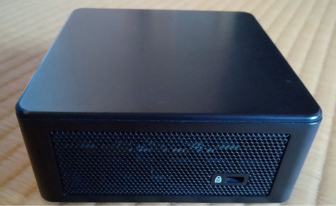 第11世代 Intel NUC ミニPC (i5-1135G7搭載)