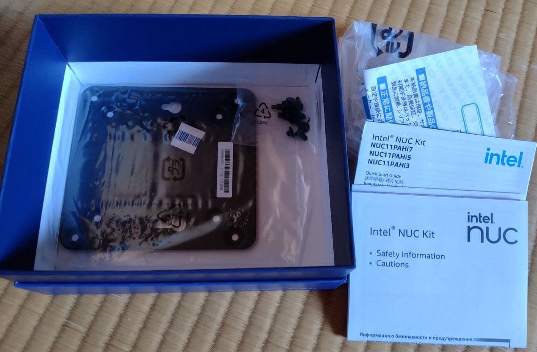 第11世代 Intel NUC ミニPC (i5-1135G7搭載)