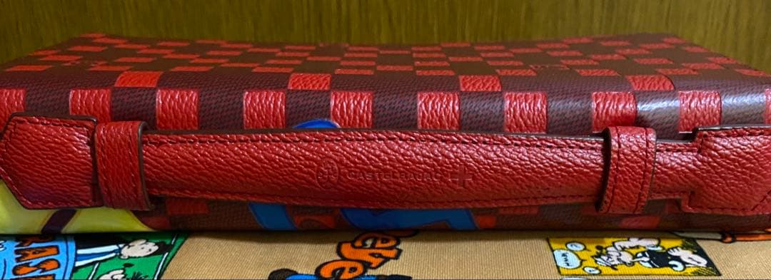 美品カステルバジャック CASTELBAJAC クラー　クラッチバッグ