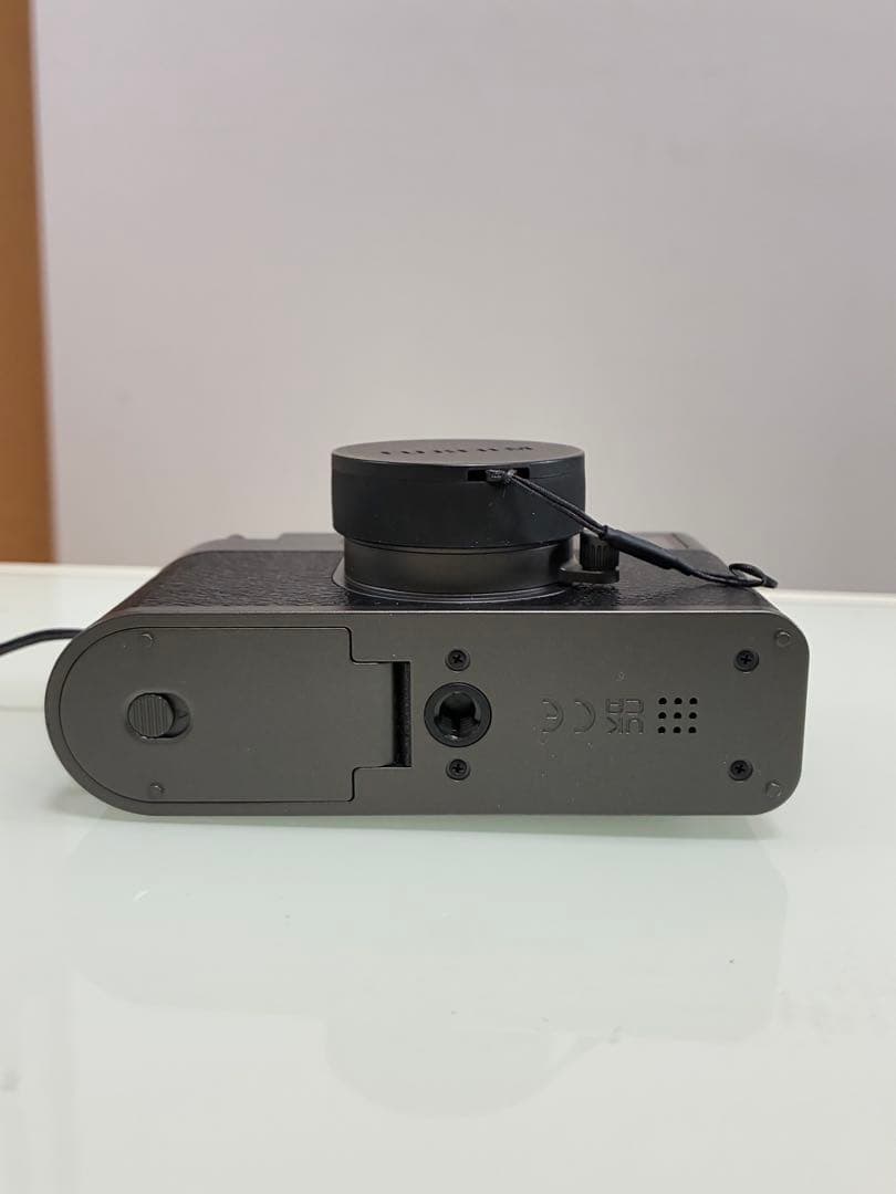 FUJIFILM X-half チャコールシルバー