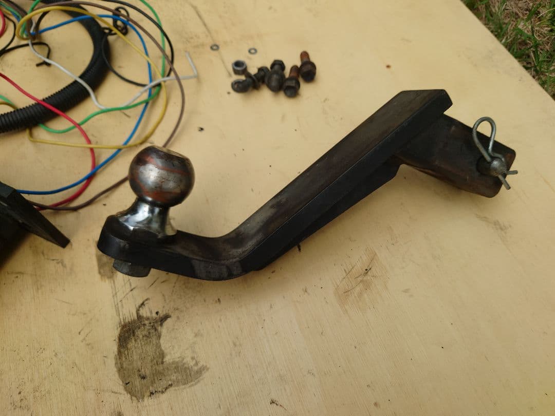 トレーラーヒッチメンバー　送料無料