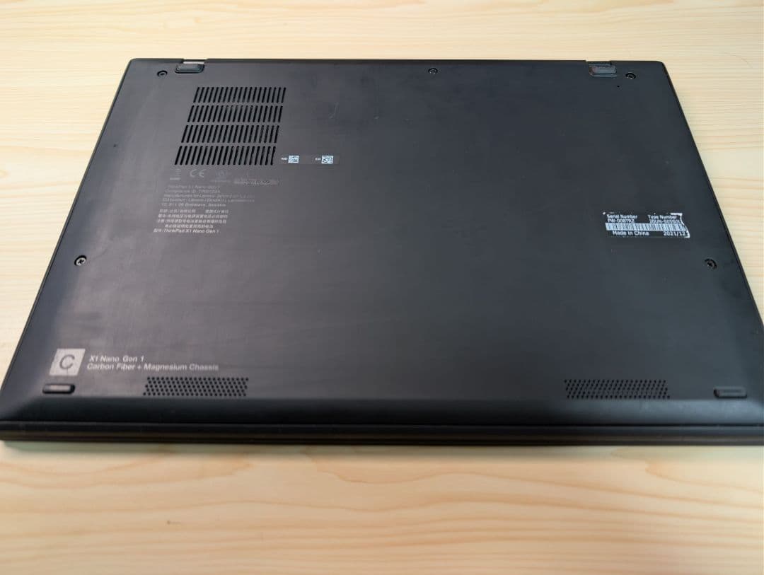 Lenovo ThinkPad X1 nano Gen1（LTEモデル）