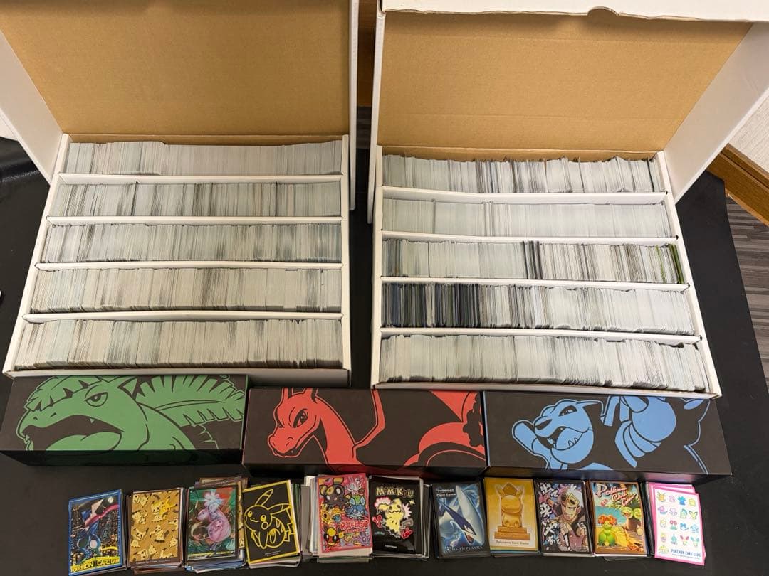 ポケモンカード15000枚以上　旧カード多数　スリーブ、ローダー付き