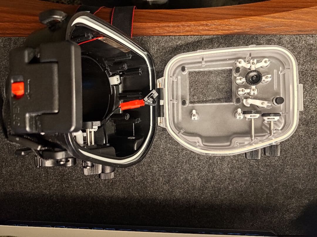 【水中撮影】ソニーSony α7IIミラーレス本体、Meikonハウジング