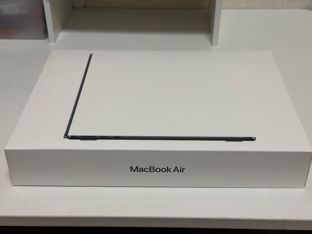 MacBook Air M2 13.6インチ ミッドナイト8GB/256GB美品