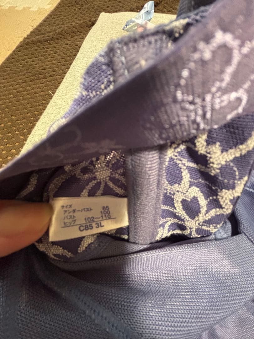 マルコ　新品保管品　C85 サクラ　ボディシェイパー　くびれ　美胸　引き締め