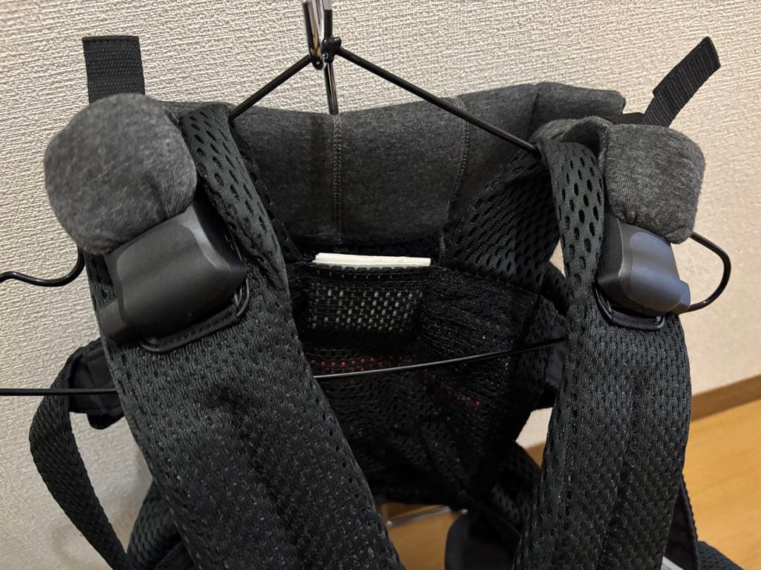 【極美品】BABYBJORN ベビービョルン ハーモニー 抱っこ紐 ブラック　黒