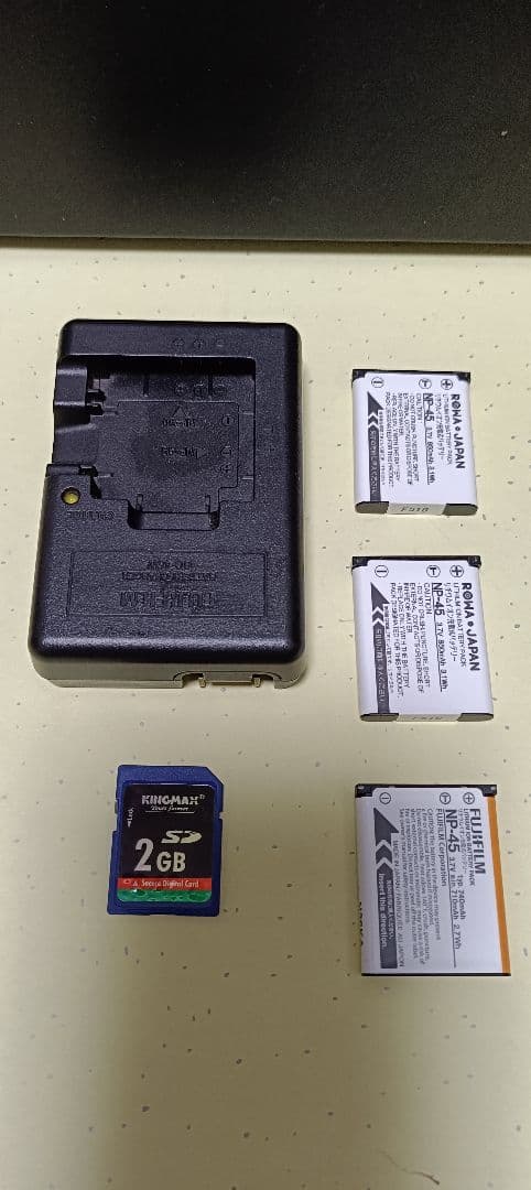 美品　FUJIFILM WP Z33 ピンク 防水・防塵設計!