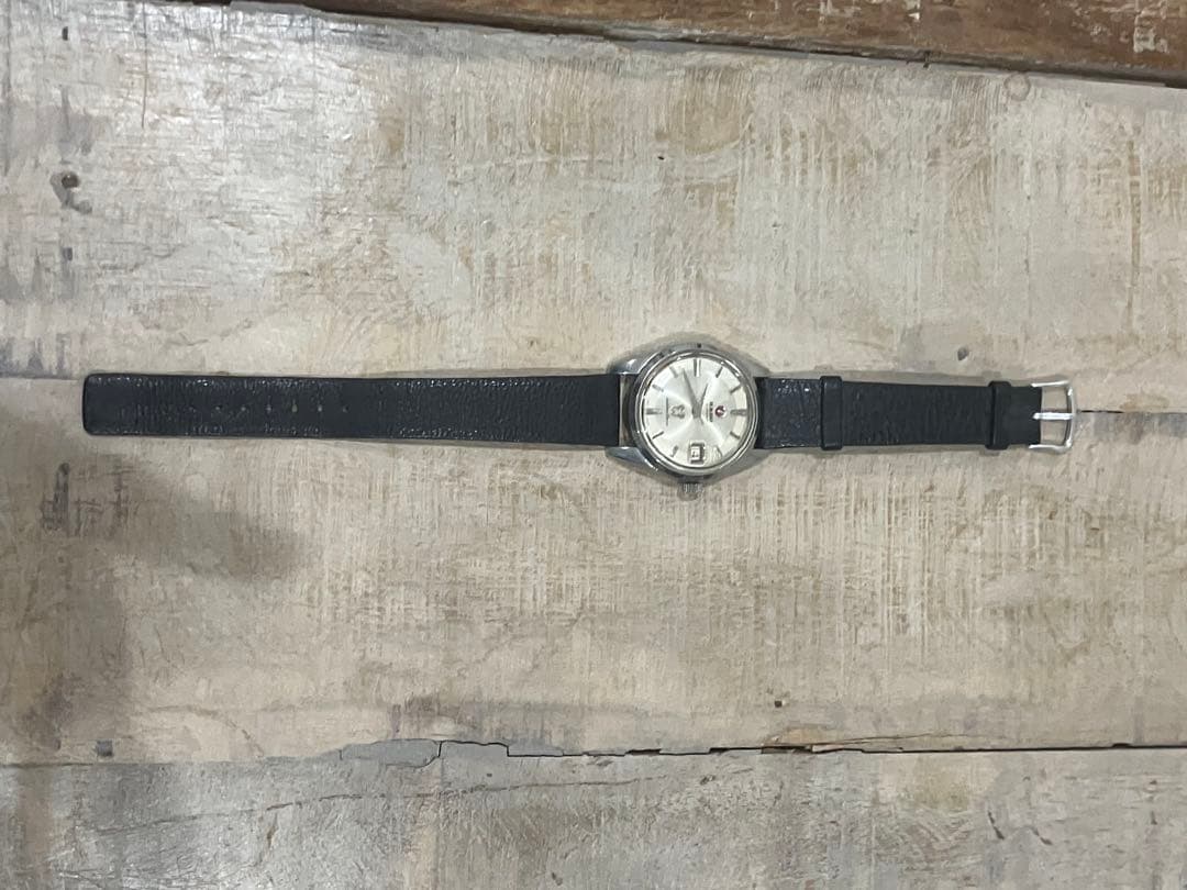 英*治様 Radoビンテージな時計