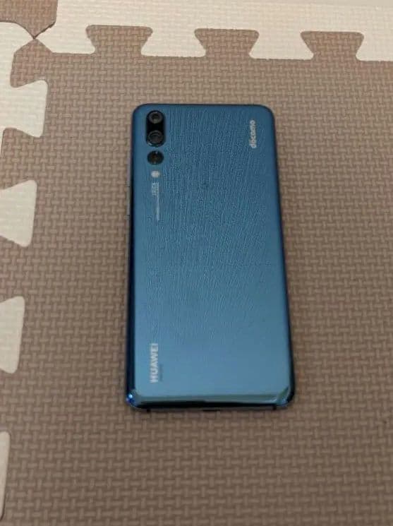 docomo　Huawei　HW-01K