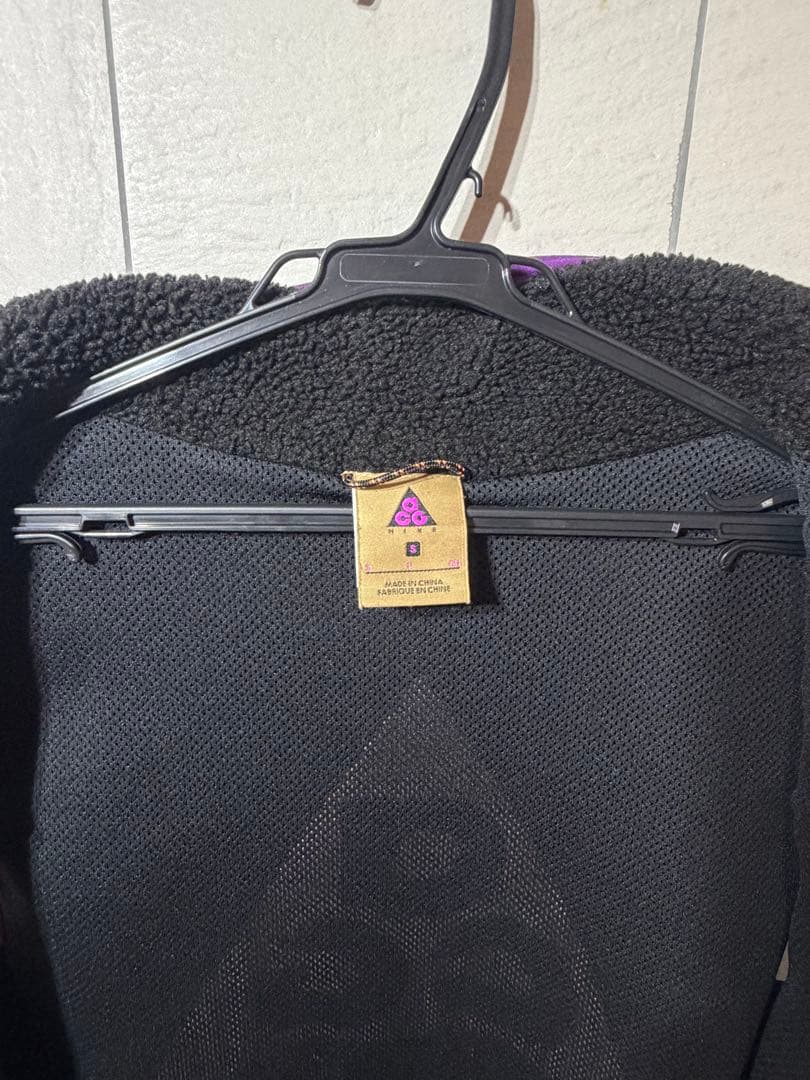 NIKE ACG フリースベスト 紫/緑/黒